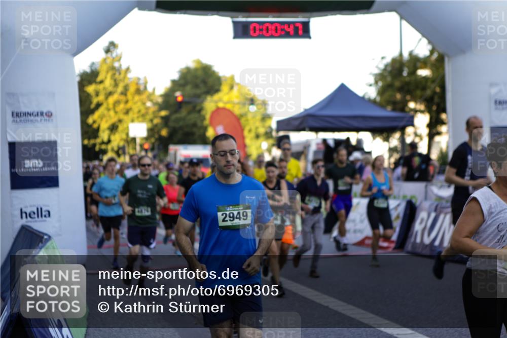 01.09.2024 - BARMER Alsterlauf Kathrin Stürmer Photography http://msf.ph/oto/6969305 01.09.2024 08:59:12 Ziel  meine-sportfotos.de