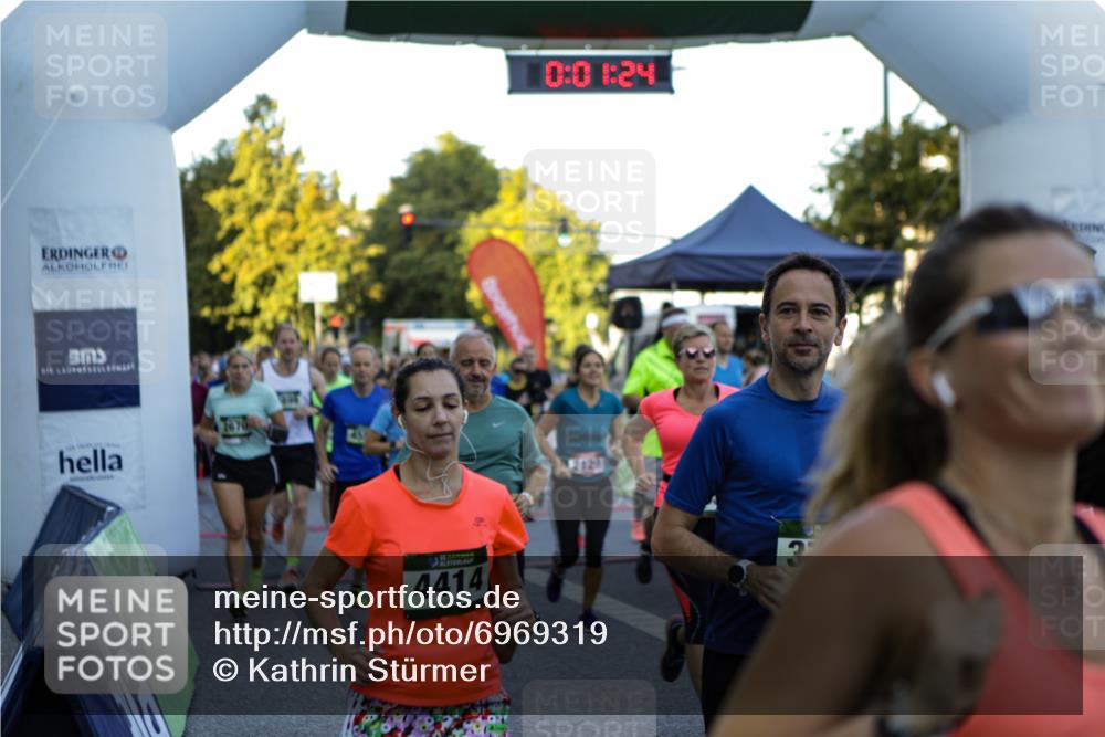 01.09.2024 - BARMER Alsterlauf Kathrin Stürmer Photography http://msf.ph/oto/6969319 01.09.2024 08:59:50 Ziel  meine-sportfotos.de