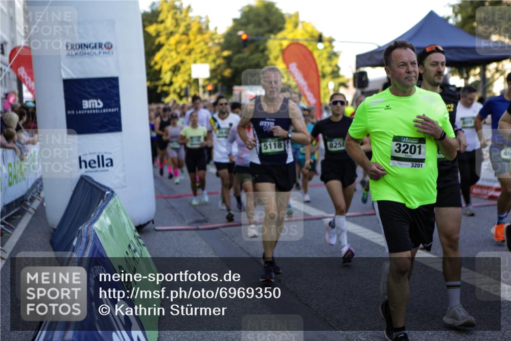 01.09.2024 - BARMER Alsterlauf Kathrin Stürmer Photography http://msf.ph/oto/6969350 01.09.2024 09:01:12 Ziel  meine-sportfotos.de