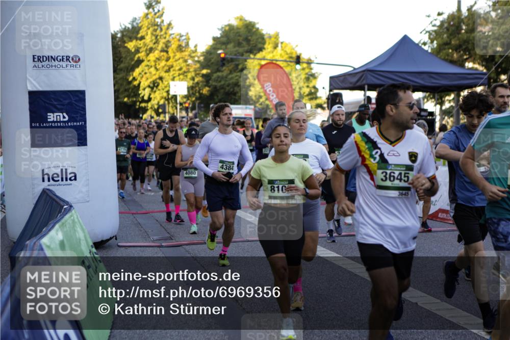01.09.2024 - BARMER Alsterlauf Kathrin Stürmer Photography http://msf.ph/oto/6969356 01.09.2024 09:01:15 Ziel  meine-sportfotos.de