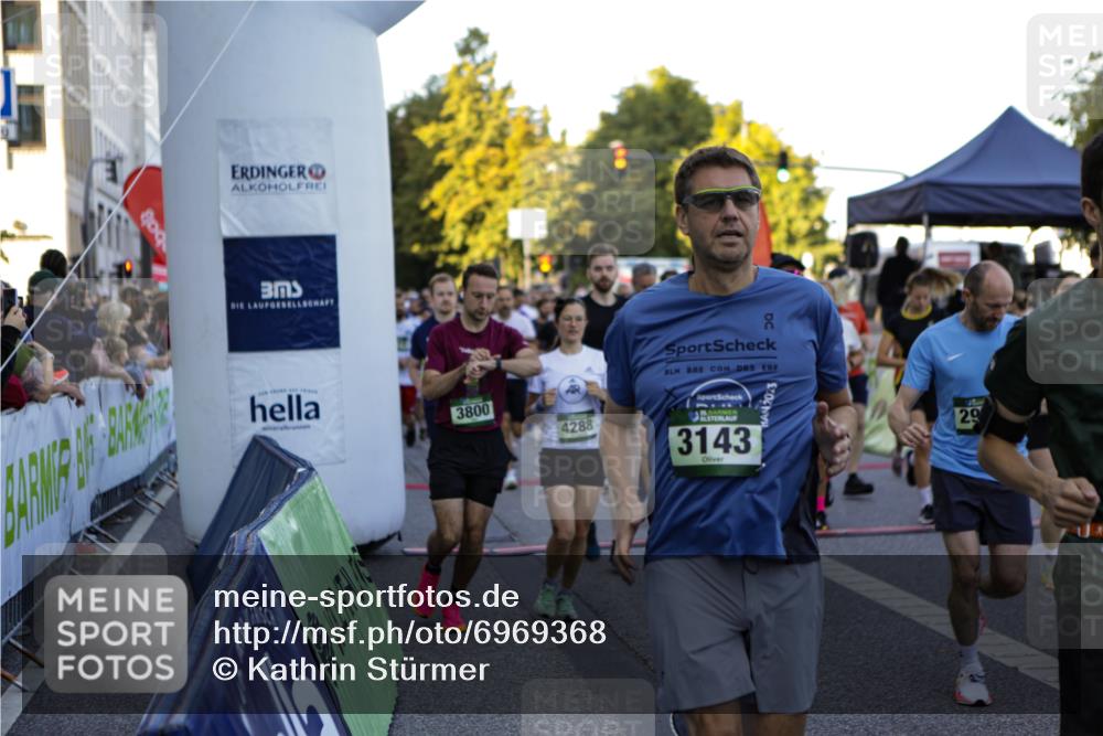 01.09.2024 - BARMER Alsterlauf Kathrin Stürmer Photography http://msf.ph/oto/6969368 01.09.2024 09:01:31 Ziel  meine-sportfotos.de