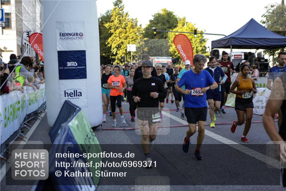 01.09.2024 - BARMER Alsterlauf Kathrin Stürmer Photography http://msf.ph/oto/6969371 01.09.2024 09:01:46 Ziel  meine-sportfotos.de