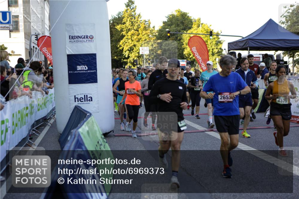 01.09.2024 - BARMER Alsterlauf Kathrin Stürmer Photography http://msf.ph/oto/6969373 01.09.2024 09:01:46 Ziel  meine-sportfotos.de