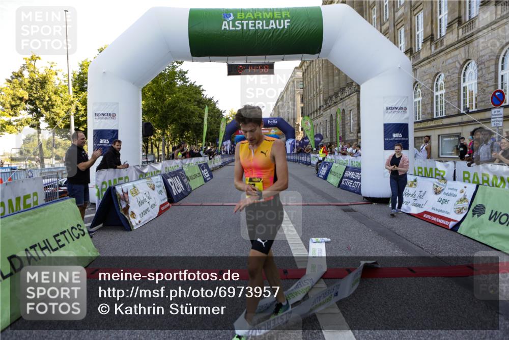 01.09.2024 - BARMER Alsterlauf Kathrin Stürmer Photography http://msf.ph/oto/6973957 01.09.2024 11:14:57 Ziel 63, 67, 72 meine-sportfotos.de