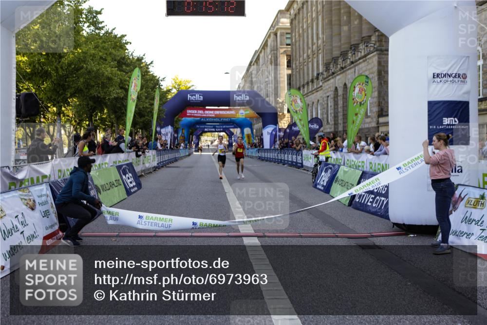 01.09.2024 - BARMER Alsterlauf Kathrin Stürmer Photography http://msf.ph/oto/6973963 01.09.2024 11:15:11 Ziel 69, 75 meine-sportfotos.de