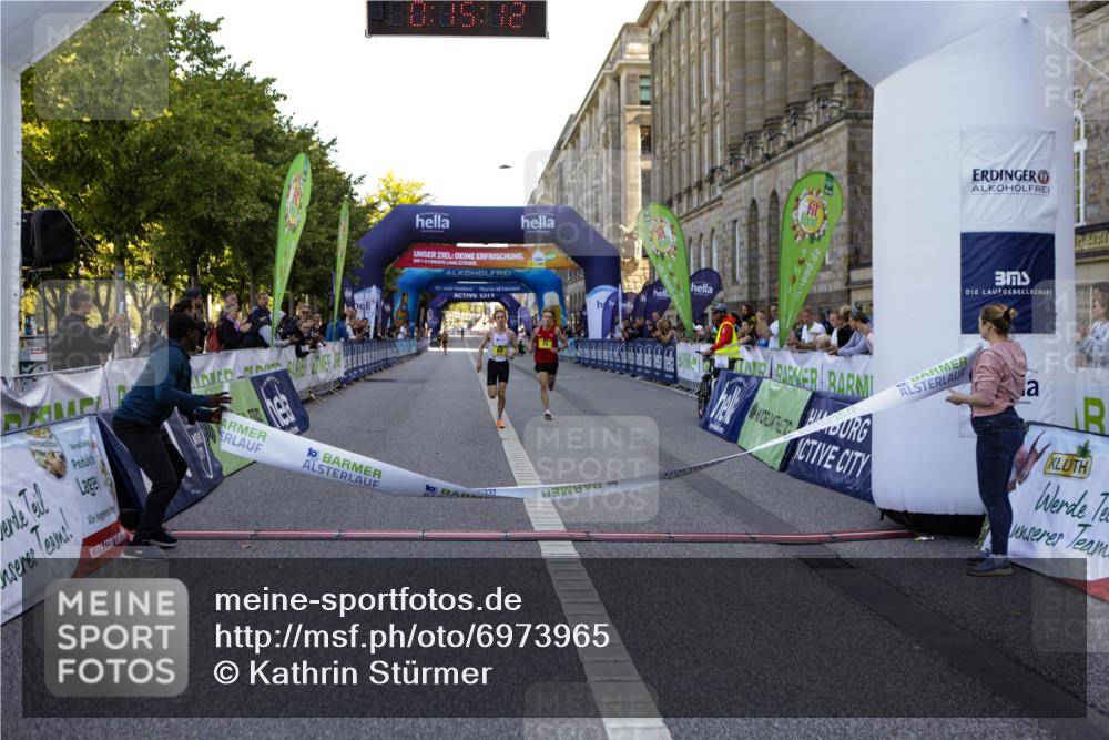 01.09.2024 - BARMER Alsterlauf Kathrin Stürmer Photography http://msf.ph/oto/6973965 01.09.2024 11:15:11 Ziel 69, 75 meine-sportfotos.de