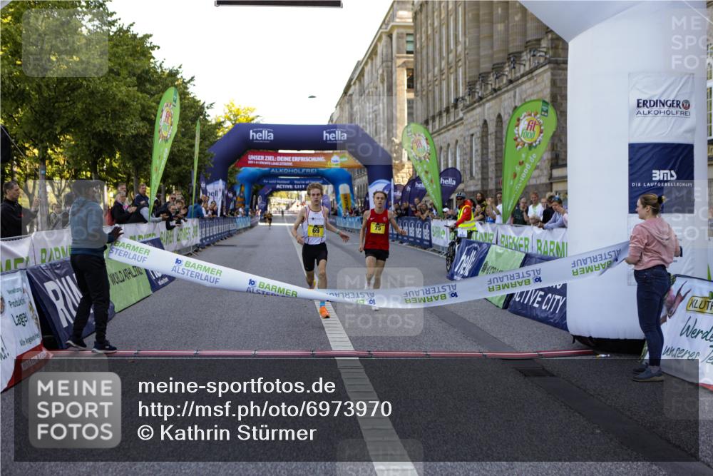 01.09.2024 - BARMER Alsterlauf Kathrin Stürmer Photography http://msf.ph/oto/6973970 01.09.2024 11:15:12 Ziel 69, 75 meine-sportfotos.de