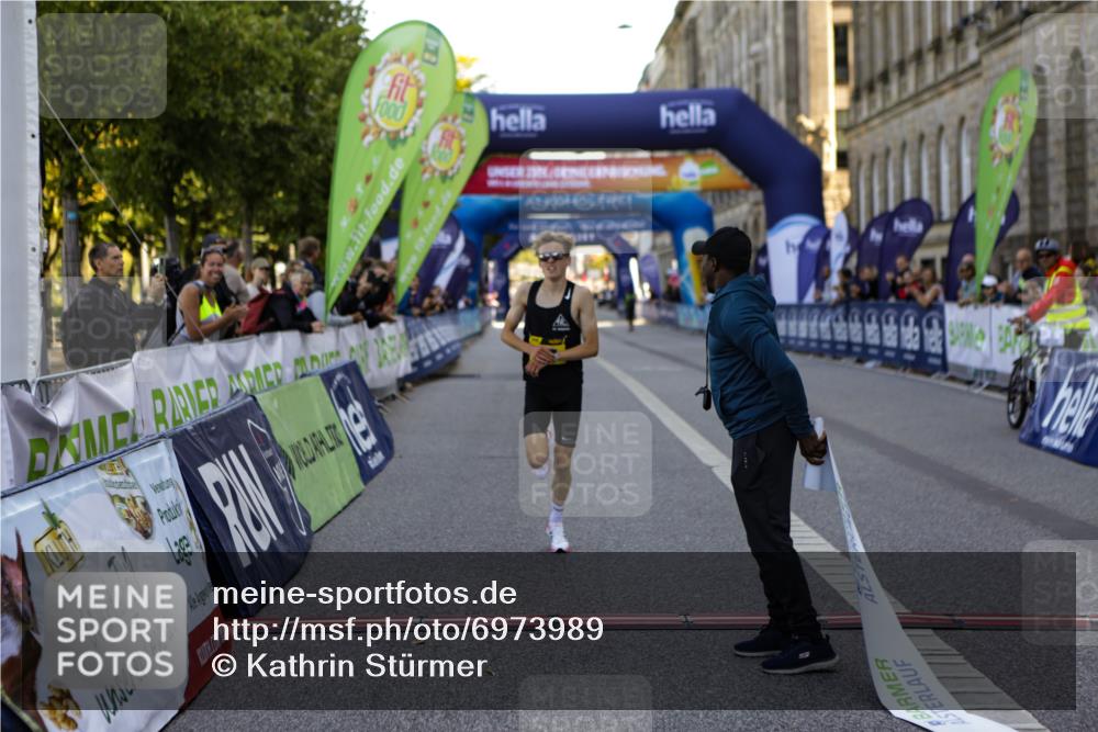 01.09.2024 - BARMER Alsterlauf Kathrin Stürmer Photography http://msf.ph/oto/6973989 01.09.2024 11:15:44 Ziel 52, 56 meine-sportfotos.de