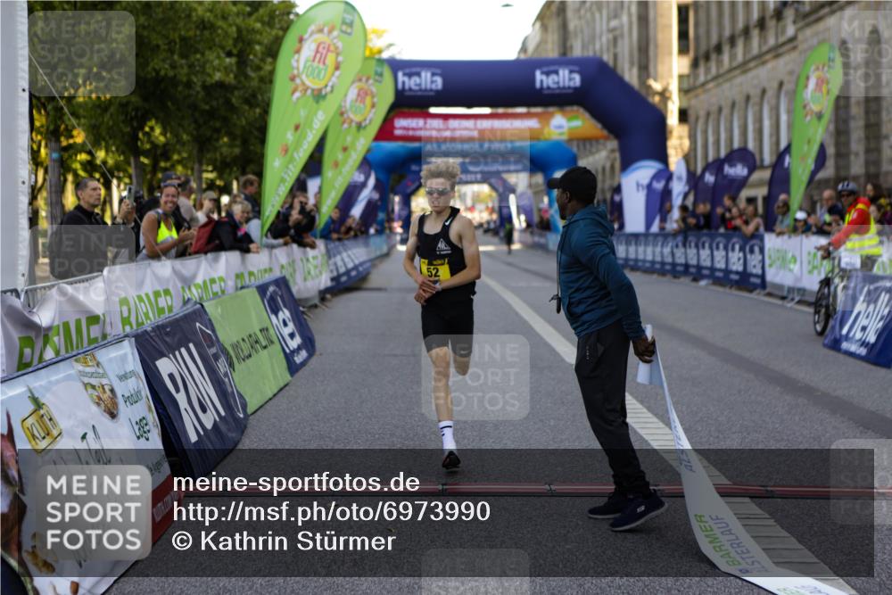 01.09.2024 - BARMER Alsterlauf Kathrin Stürmer Photography http://msf.ph/oto/6973990 01.09.2024 11:15:45 Ziel 52, 56 meine-sportfotos.de