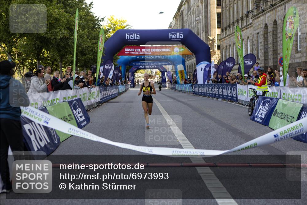 01.09.2024 - BARMER Alsterlauf Kathrin Stürmer Photography http://msf.ph/oto/6973993 01.09.2024 11:16:14 Ziel 65 meine-sportfotos.de