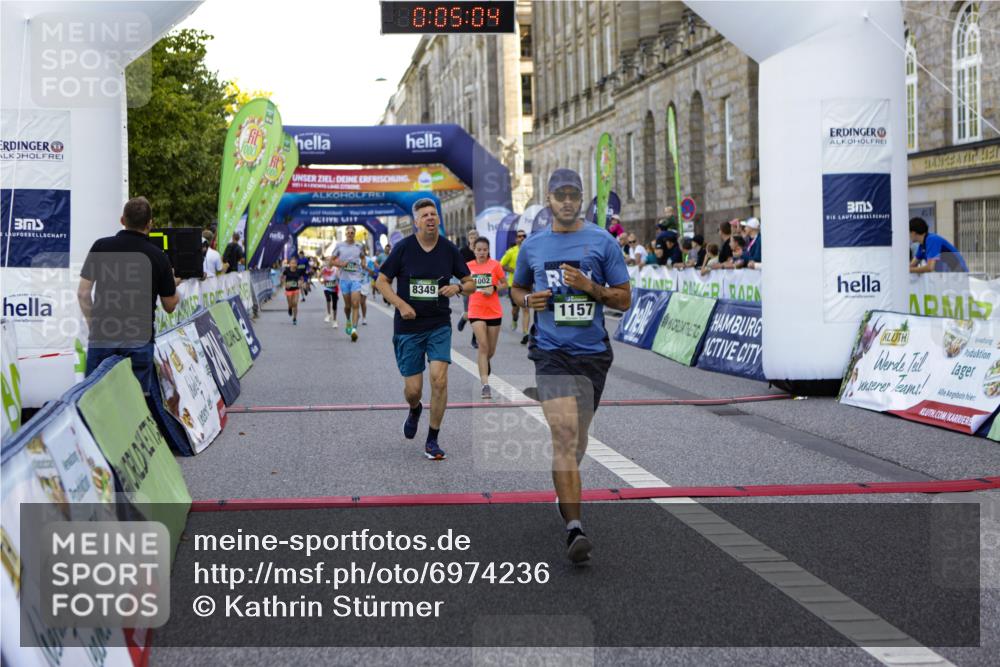 01.09.2024 - BARMER Alsterlauf Kathrin Stürmer Photography http://msf.ph/oto/6974236 01.09.2024 11:35:04 Ziel 1002, 1028, 1055, 1077, 1092, 1102, 1157, 1161, 1162, 1172, 1175, 1196, 8113, 8349, 8354 meine-sportfotos.de