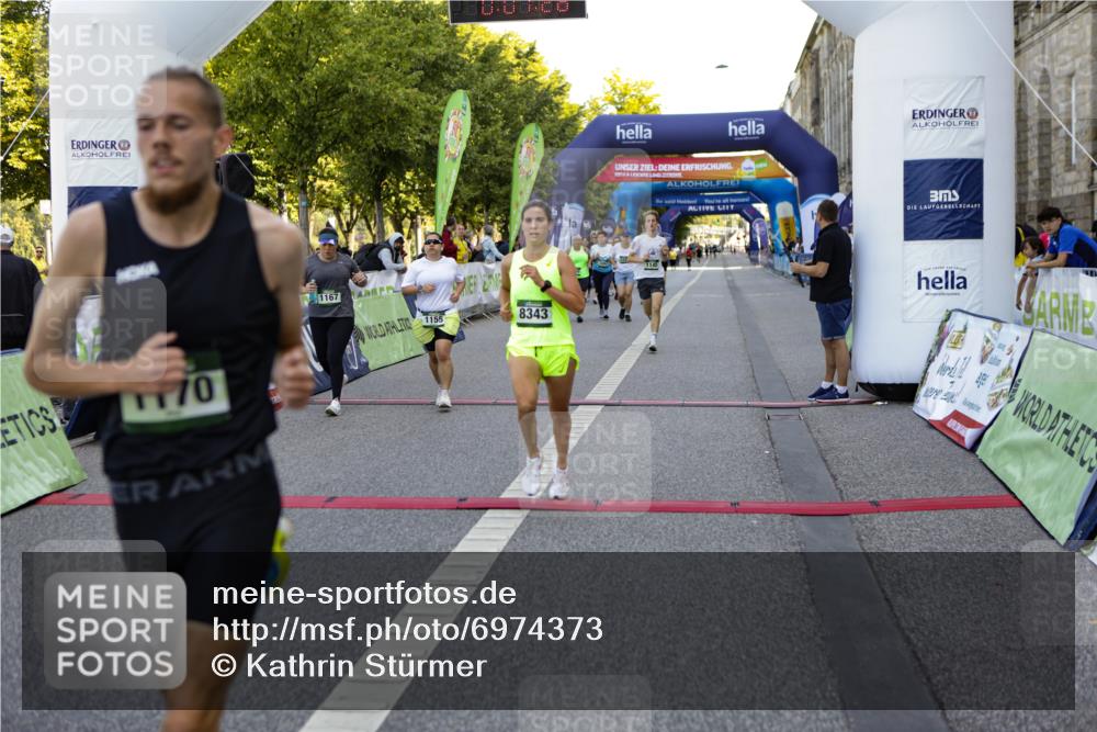 01.09.2024 - BARMER Alsterlauf Kathrin Stürmer Photography http://msf.ph/oto/6974373 01.09.2024 11:37:26 Ziel 1062, 1130, 1155, 1165, 1167, 1181, 1182, 1227, 4006, 1145, 1170, 8343 meine-sportfotos.de