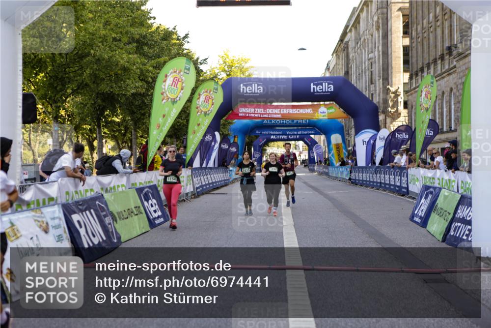 01.09.2024 - BARMER Alsterlauf Kathrin Stürmer Photography http://msf.ph/oto/6974441 01.09.2024 11:38:45 Ziel 1032, 1033, 1154, 1031, 1113, 8311 meine-sportfotos.de