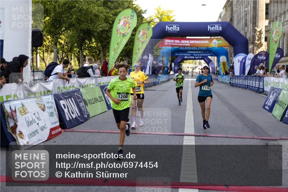 01.09.2024 - BARMER Alsterlauf Kathrin Stürmer Photography http://msf.ph/oto/6974454 01.09.2024 11:38:57 Ziel 1032, 1033, 1099, 1114, 1200, 1209, 8300, 8311 meine-sportfotos.de