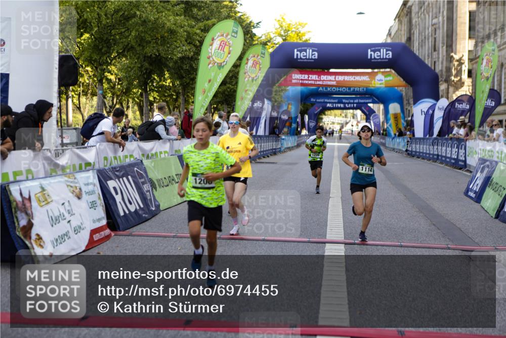 01.09.2024 - BARMER Alsterlauf Kathrin Stürmer Photography http://msf.ph/oto/6974455 01.09.2024 11:38:58 Ziel 1099, 1114, 1200, 1209, 8300, 8311 meine-sportfotos.de
