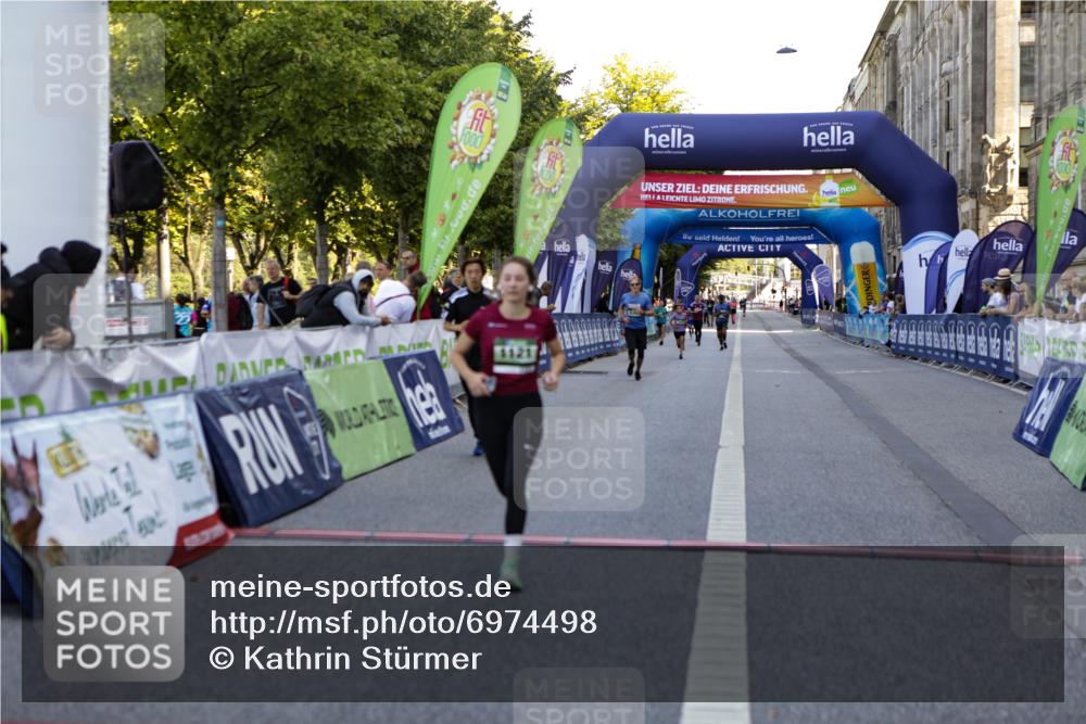 01.09.2024 - BARMER Alsterlauf Kathrin Stürmer Photography http://msf.ph/oto/6974498 01.09.2024 11:39:45 Ziel 1102, 1121, 1179, 1195, 8301 meine-sportfotos.de