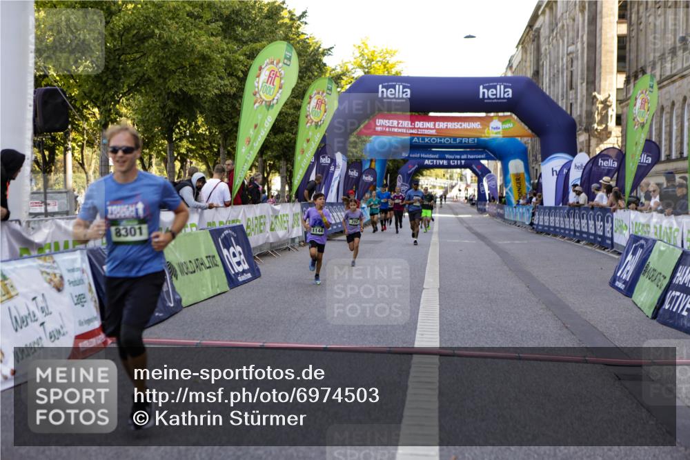 01.09.2024 - BARMER Alsterlauf Kathrin Stürmer Photography http://msf.ph/oto/6974503 01.09.2024 11:39:53 Ziel 292, 1091, 1144, 1157, 1179, 8301 meine-sportfotos.de