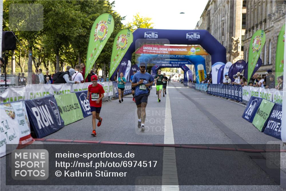 01.09.2024 - BARMER Alsterlauf Kathrin Stürmer Photography http://msf.ph/oto/6974517 01.09.2024 11:39:59 Ziel 292, 1055, 1077, 1091, 1105, 1132, 1144, 1157, 1185 meine-sportfotos.de