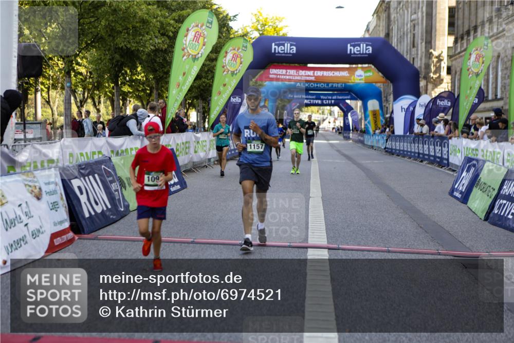 01.09.2024 - BARMER Alsterlauf Kathrin Stürmer Photography http://msf.ph/oto/6974521 01.09.2024 11:40:00 Ziel 292, 1028, 1055, 1077, 1091, 1092, 1105, 1132, 1144, 1157, 1185, 1207 meine-sportfotos.de