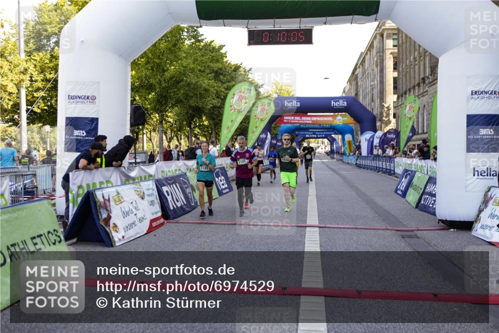 01.09.2024 - BARMER Alsterlauf Kathrin Stürmer Photography http://msf.ph/oto/6974529 01.09.2024 11:40:04 Ziel 1028, 1055, 1077, 1091, 1092, 1105, 1132, 1157, 1185, 1207 meine-sportfotos.de
