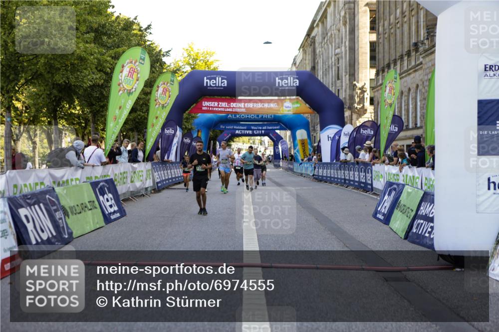 01.09.2024 - BARMER Alsterlauf Kathrin Stürmer Photography http://msf.ph/oto/6974555 01.09.2024 11:40:33 Ziel 1073, 1161, 1162, 1168, 1175, 1196, 8117 meine-sportfotos.de
