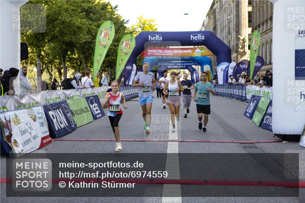 01.09.2024 - BARMER Alsterlauf Kathrin Stürmer Photography http://msf.ph/oto/6974559 01.09.2024 11:40:39 Ziel 1021, 1025, 1027, 1136, 1161, 1162, 1168, 1175, 1196 meine-sportfotos.de