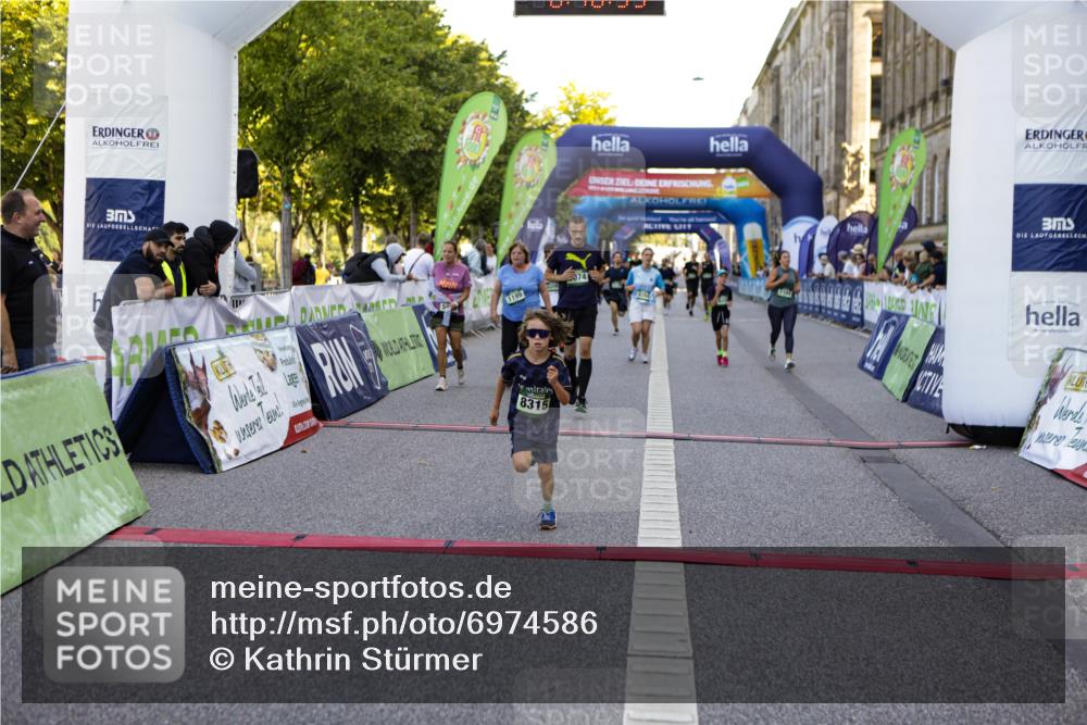 01.09.2024 - BARMER Alsterlauf Kathrin Stürmer Photography http://msf.ph/oto/6974586 01.09.2024 11:40:59 Ziel 1199, 1074, 1104, 1116, 1170, 5208, 8240, 8259, 8354 meine-sportfotos.de