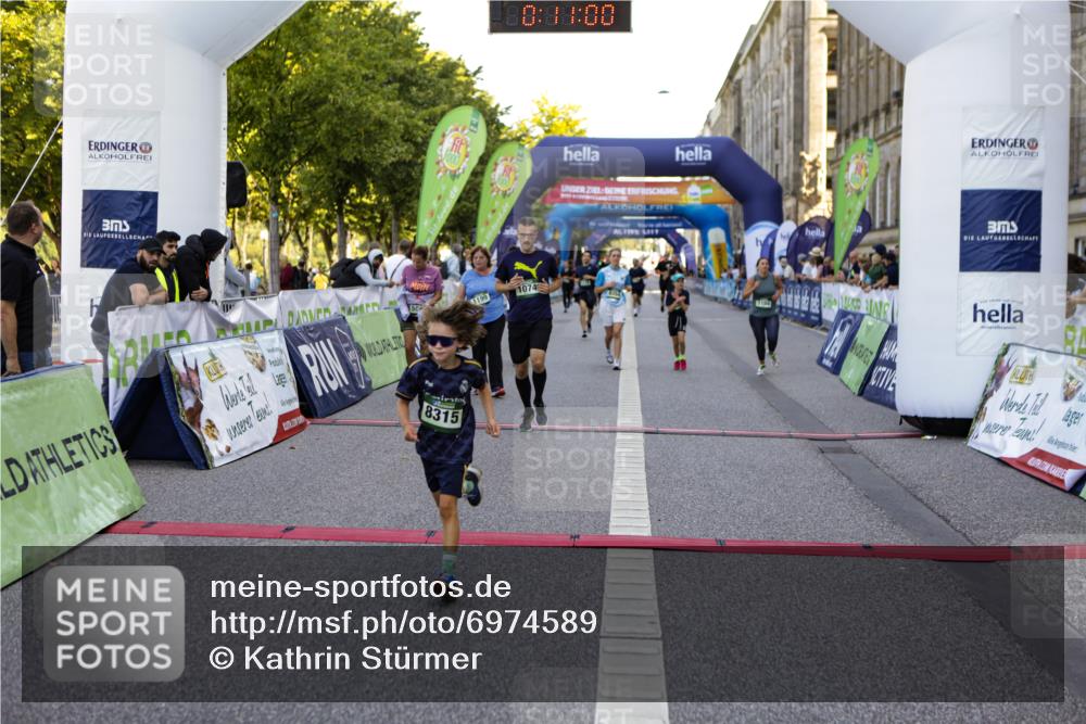 01.09.2024 - BARMER Alsterlauf Kathrin Stürmer Photography http://msf.ph/oto/6974589 01.09.2024 11:40:59 Ziel 1199, 1074, 1104, 1116, 1170, 5208, 8240, 8259, 8354 meine-sportfotos.de