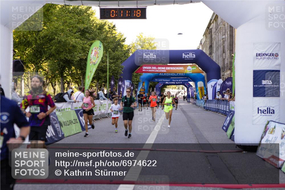 01.09.2024 - BARMER Alsterlauf Kathrin Stürmer Photography http://msf.ph/oto/6974622 01.09.2024 11:41:17 Ziel 1002, 1013, 1047, 1093, 1145, 1190, 1230, 8210, 8211, 8224, 8343 meine-sportfotos.de