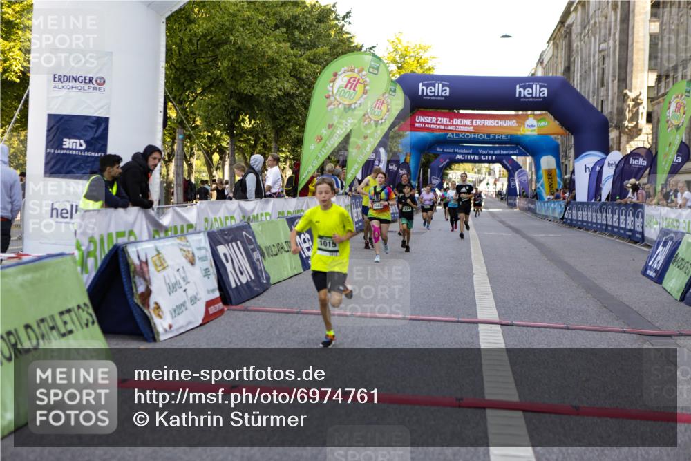 01.09.2024 - BARMER Alsterlauf Kathrin Stürmer Photography http://msf.ph/oto/6974761 01.09.2024 11:43:01 Ziel 1015, 1049, 1146, 1204, 1234, 1236, 1237, 8353 meine-sportfotos.de