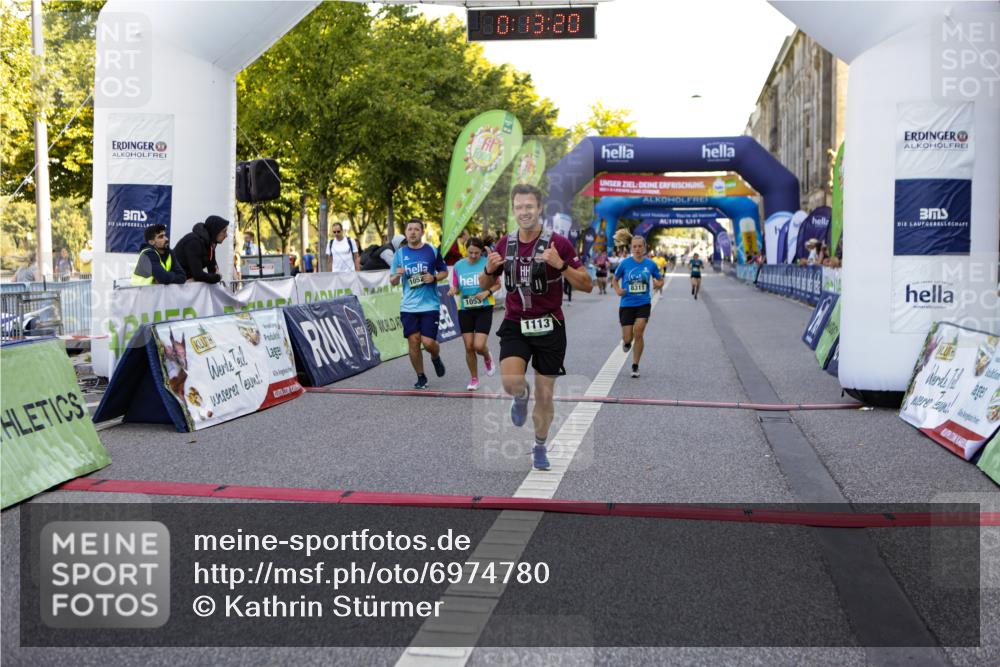 01.09.2024 - BARMER Alsterlauf Kathrin Stürmer Photography http://msf.ph/oto/6974780 01.09.2024 11:43:20 Ziel 1052, 1053, 1072, 1087, 1103, 1113, 1114, 8300, 8311 meine-sportfotos.de