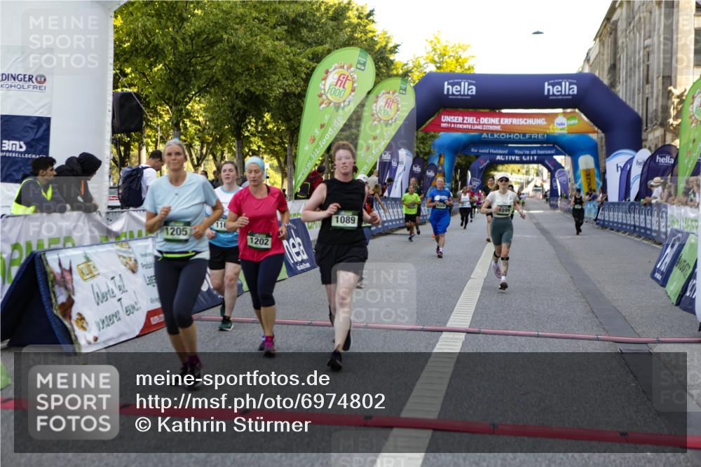 01.09.2024 - BARMER Alsterlauf Kathrin Stürmer Photography http://msf.ph/oto/6974802 01.09.2024 11:43:38 Ziel 1045, 1048, 1068, 1089, 1099, 1108, 1126, 1160, 1173, 1180, 1197, 1200, 1202, 1205, 1209, 1243 meine-sportfotos.de
