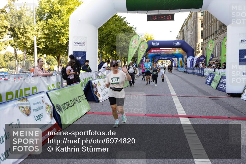 01.09.2024 - BARMER Alsterlauf Kathrin Stürmer Photography http://msf.ph/oto/6974820 01.09.2024 11:44:09 Ziel 1138, 1141, 1152, 1167, 1186, 1220, 1221, 1228 meine-sportfotos.de
