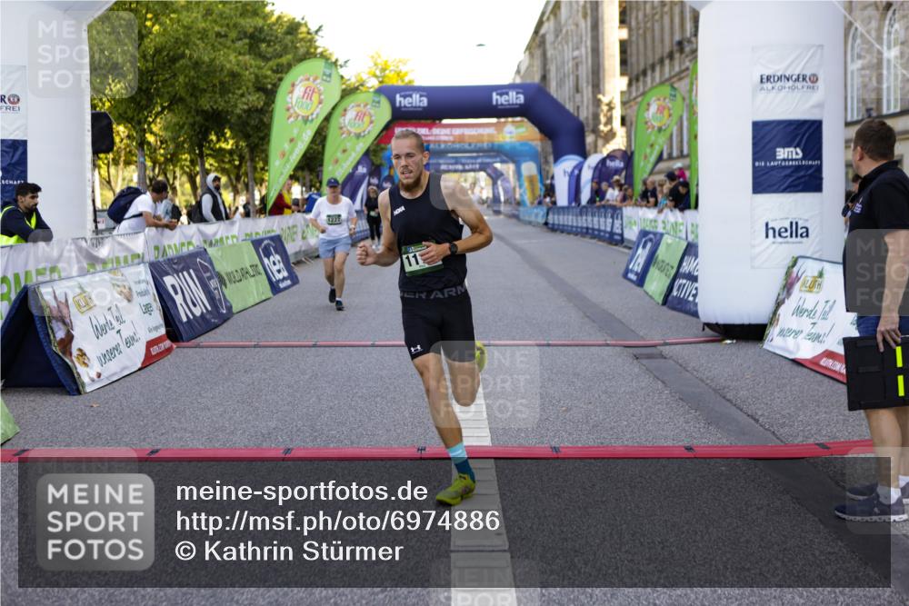01.09.2024 - BARMER Alsterlauf Kathrin Stürmer Photography http://msf.ph/oto/6974886 01.09.2024 11:44:50 Ziel 1077, 1121, 1145, 1170, 1227 meine-sportfotos.de