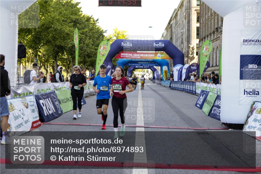 01.09.2024 - BARMER Alsterlauf Kathrin Stürmer Photography http://msf.ph/oto/6974893 01.09.2024 11:44:59 Ziel 1077, 1090, 1121, 1145, 1179, 1181, 1182, 1235 meine-sportfotos.de