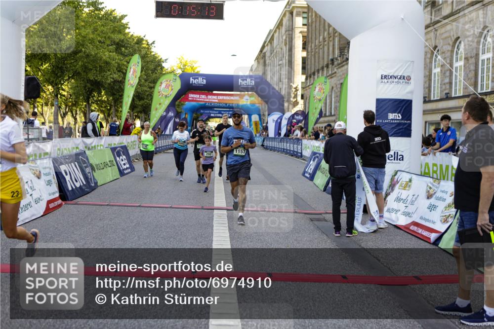 01.09.2024 - BARMER Alsterlauf Kathrin Stürmer Photography http://msf.ph/oto/6974910 01.09.2024 11:45:12 Ziel 292, 1028, 1062, 1092, 1130, 1150, 1157, 1179 meine-sportfotos.de