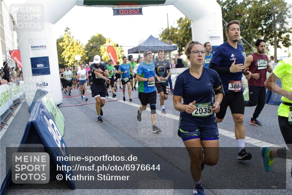 01.09.2024 - BARMER Alsterlauf Kathrin Stürmer Photography http://msf.ph/oto/6976644 01.09.2024 09:12:59 Ziel  meine-sportfotos.de