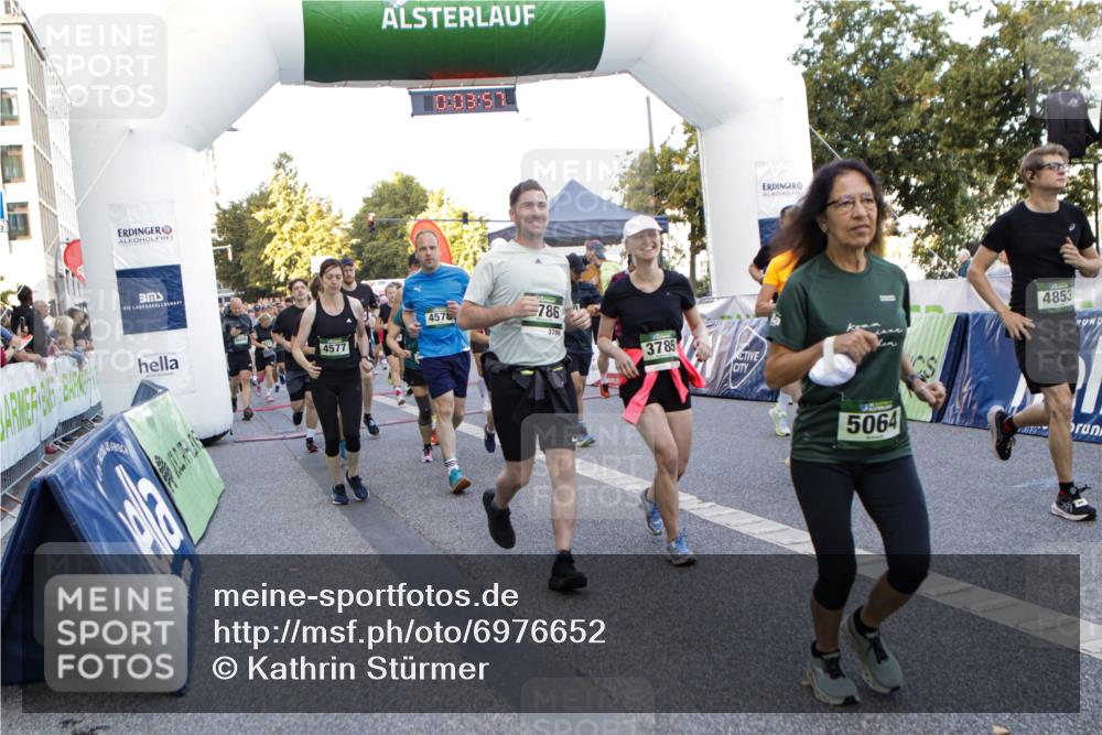 01.09.2024 - BARMER Alsterlauf Kathrin Stürmer Photography http://msf.ph/oto/6976652 01.09.2024 09:13:04 Ziel  meine-sportfotos.de