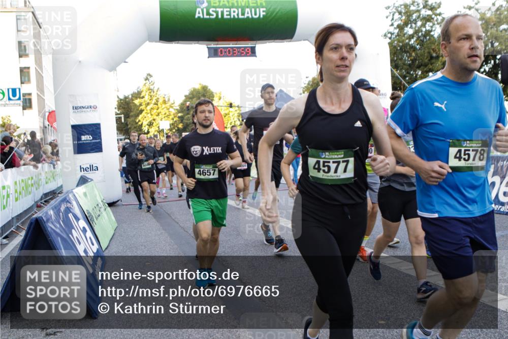01.09.2024 - BARMER Alsterlauf Kathrin Stürmer Photography http://msf.ph/oto/6976665 01.09.2024 09:13:06 Ziel  meine-sportfotos.de