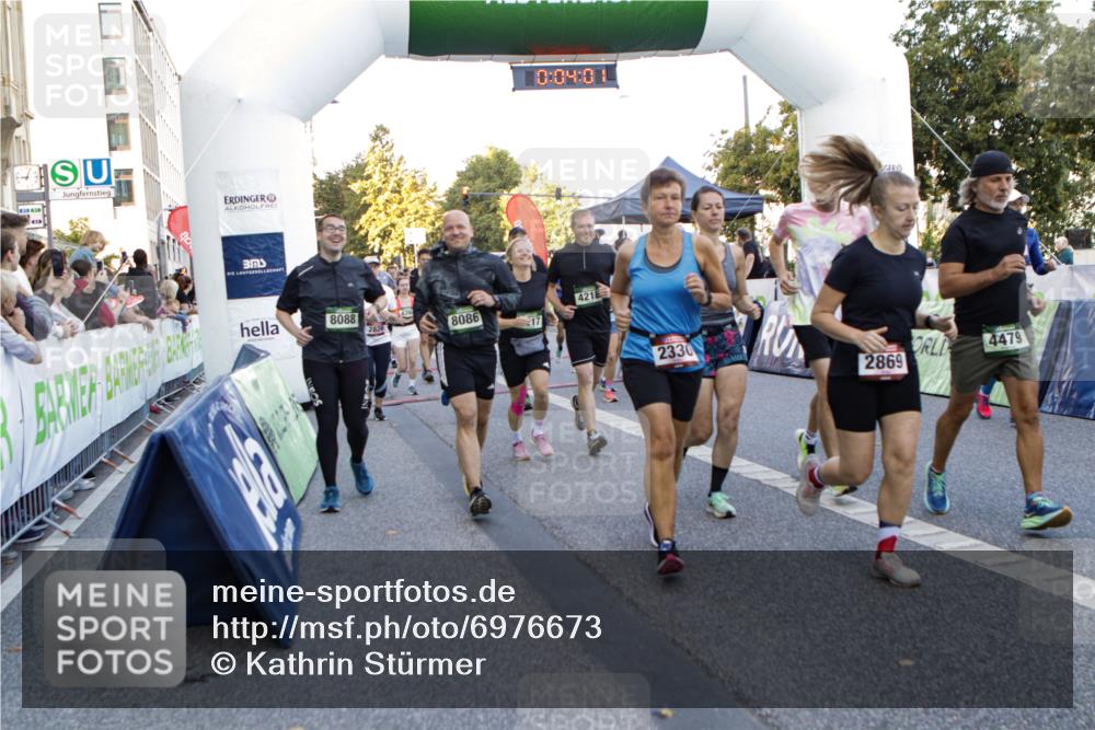 01.09.2024 - BARMER Alsterlauf Kathrin Stürmer Photography http://msf.ph/oto/6976673 01.09.2024 09:13:08 Ziel  meine-sportfotos.de
