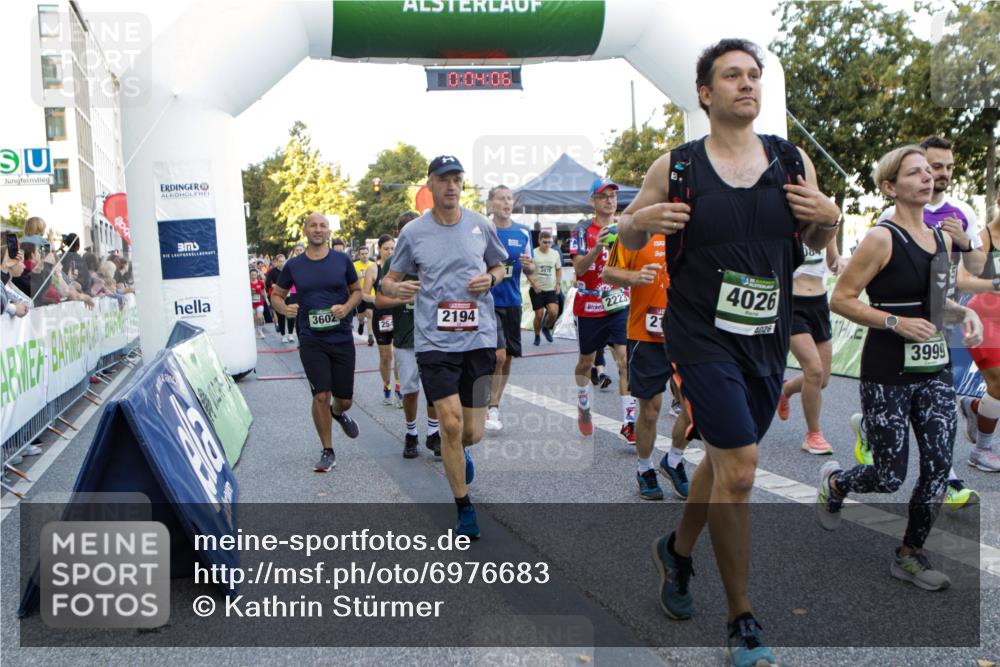 01.09.2024 - BARMER Alsterlauf Kathrin Stürmer Photography http://msf.ph/oto/6976683 01.09.2024 09:13:13 Ziel  meine-sportfotos.de