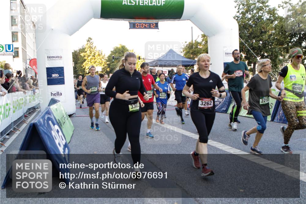 01.09.2024 - BARMER Alsterlauf Kathrin Stürmer Photography http://msf.ph/oto/6976691 01.09.2024 09:13:20 Ziel  meine-sportfotos.de