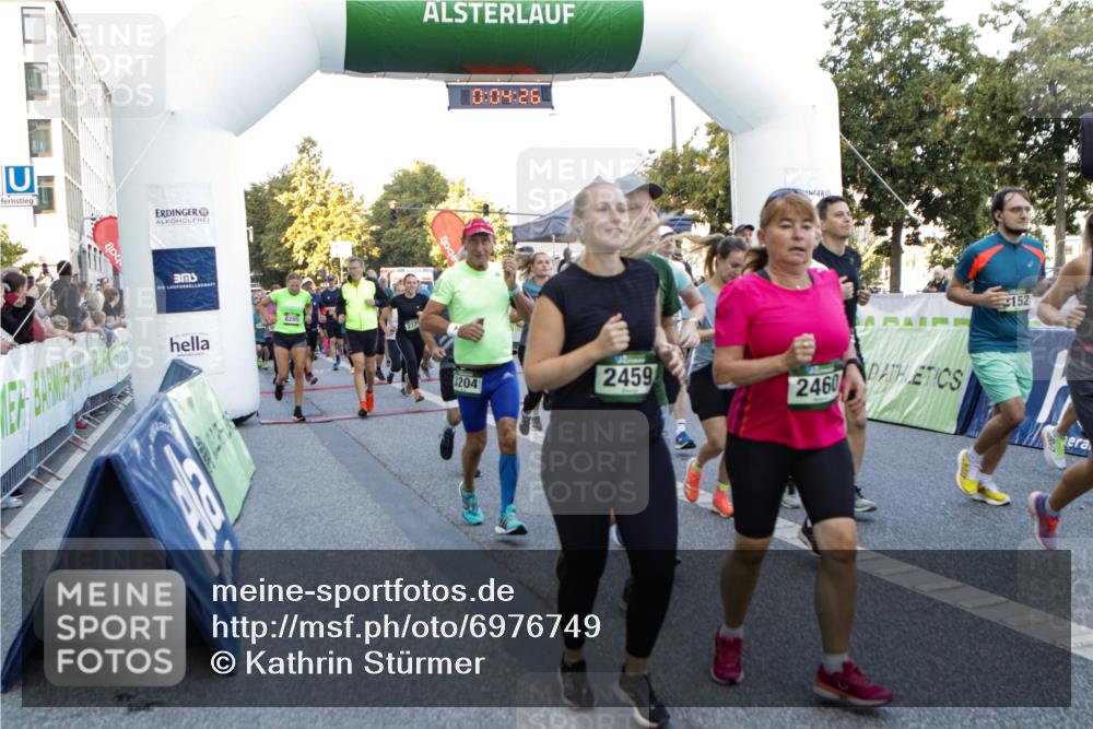 01.09.2024 - BARMER Alsterlauf Kathrin Stürmer Photography http://msf.ph/oto/6976749 01.09.2024 09:13:33 Ziel  meine-sportfotos.de