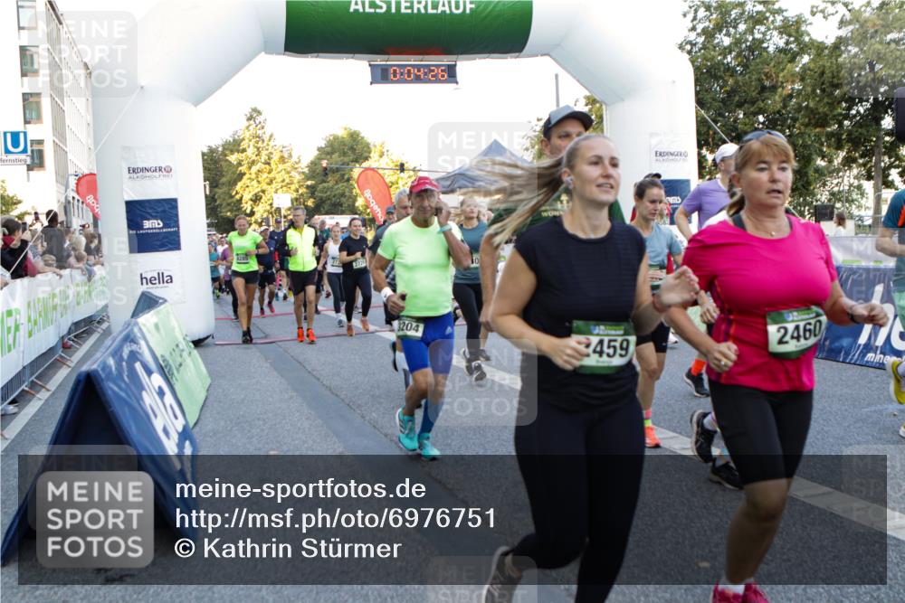 01.09.2024 - BARMER Alsterlauf Kathrin Stürmer Photography http://msf.ph/oto/6976751 01.09.2024 09:13:34 Ziel  meine-sportfotos.de