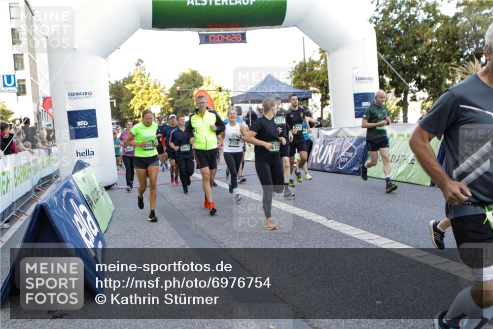 01.09.2024 - BARMER Alsterlauf Kathrin Stürmer Photography http://msf.ph/oto/6976754 01.09.2024 09:13:35 Ziel  meine-sportfotos.de