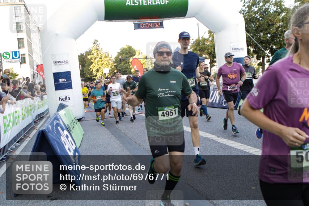 01.09.2024 - BARMER Alsterlauf Kathrin Stürmer Photography http://msf.ph/oto/6976771 01.09.2024 09:13:40 Ziel  meine-sportfotos.de