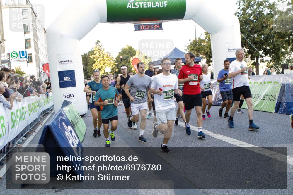 01.09.2024 - BARMER Alsterlauf Kathrin Stürmer Photography http://msf.ph/oto/6976780 01.09.2024 09:13:42 Ziel  meine-sportfotos.de