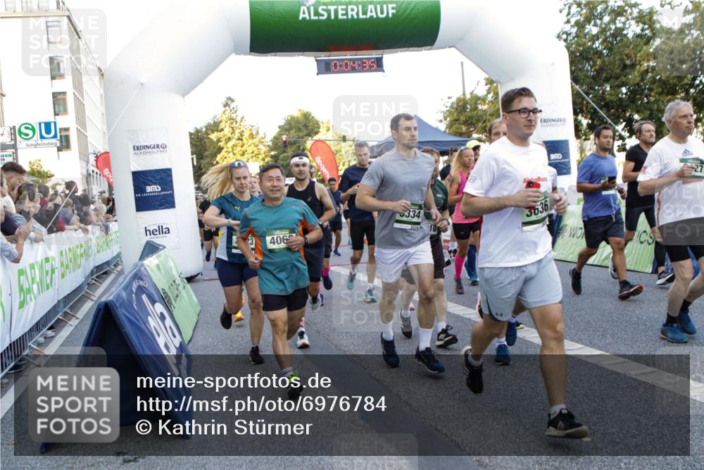 01.09.2024 - BARMER Alsterlauf Kathrin Stürmer Photography http://msf.ph/oto/6976784 01.09.2024 09:13:42 Ziel  meine-sportfotos.de