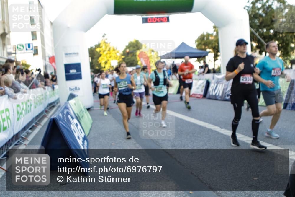 01.09.2024 - BARMER Alsterlauf Kathrin Stürmer Photography http://msf.ph/oto/6976797 01.09.2024 09:13:48 Ziel  meine-sportfotos.de