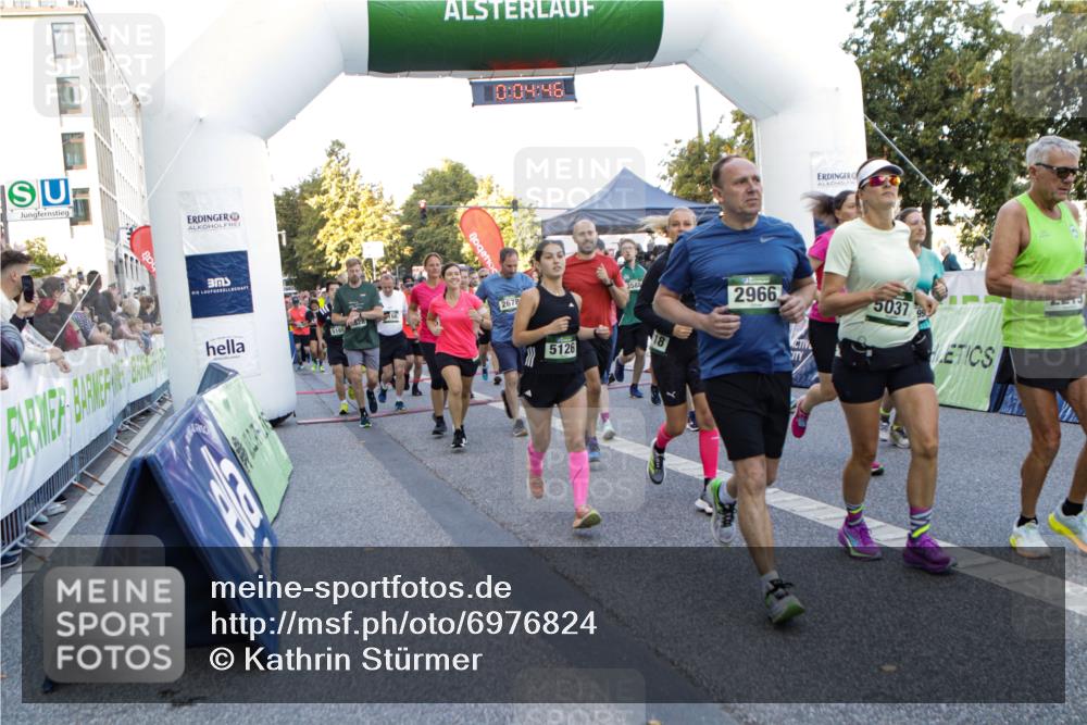 01.09.2024 - BARMER Alsterlauf Kathrin Stürmer Photography http://msf.ph/oto/6976824 01.09.2024 09:13:53 Ziel  meine-sportfotos.de